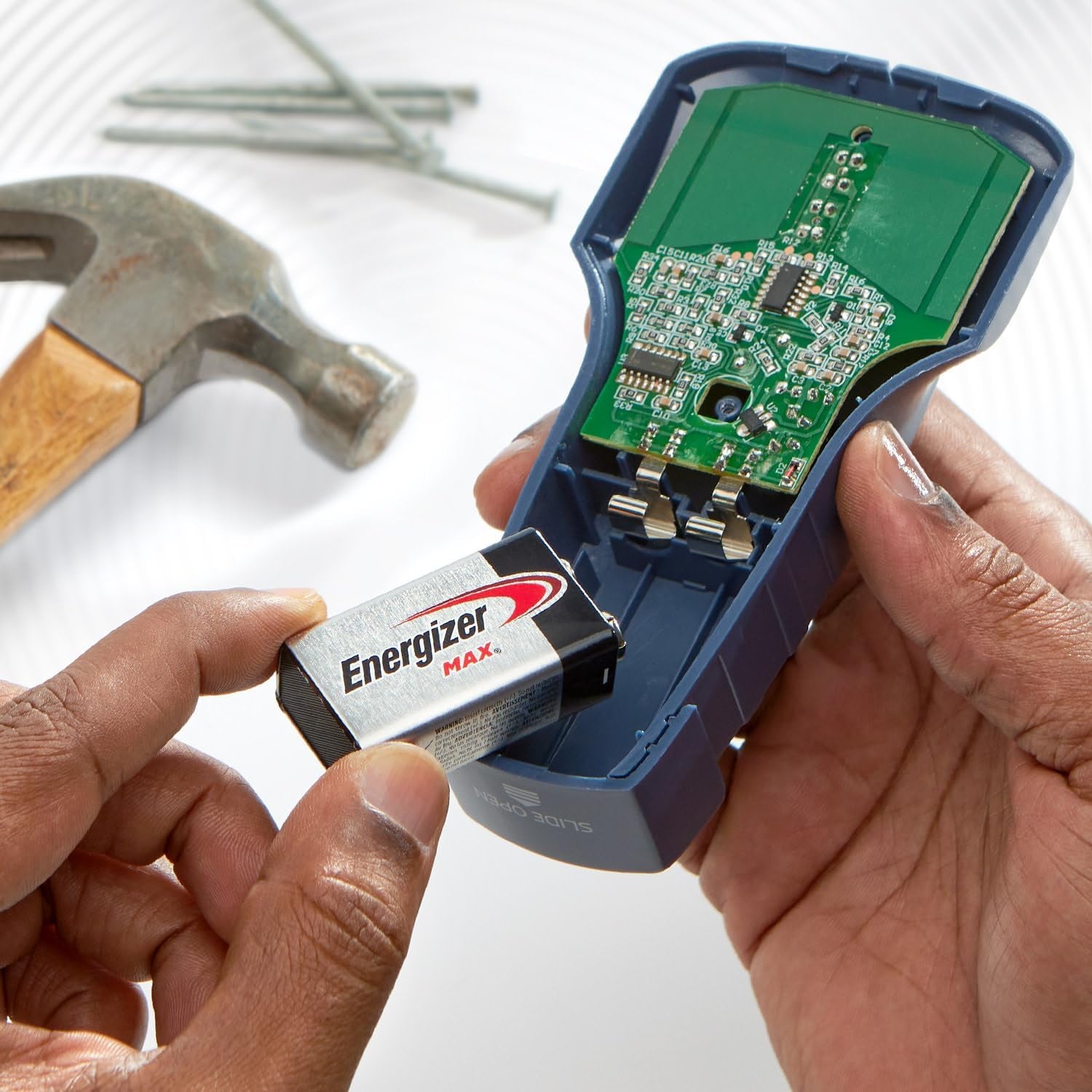 MAX 9V Batteries (2 Pack), 9 Volt Alkaline Batteries - Packaging May Vary